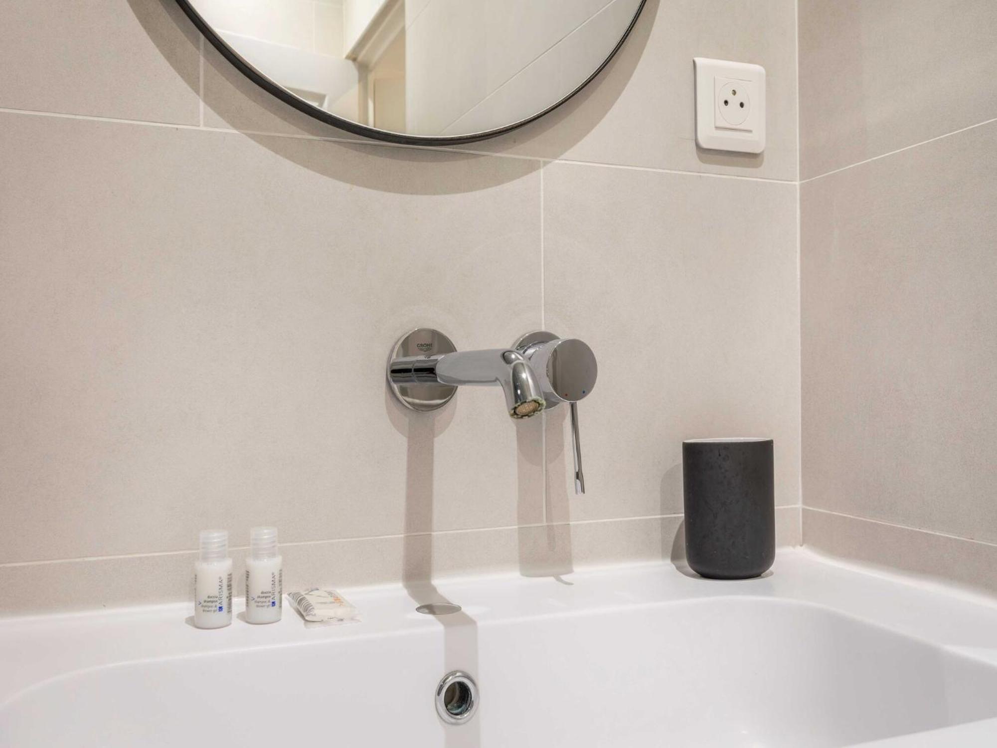 Charming Renovated Apt-1Br 4P- Notre Dame Du Mont มาร์กเซย ภายนอก รูปภาพ